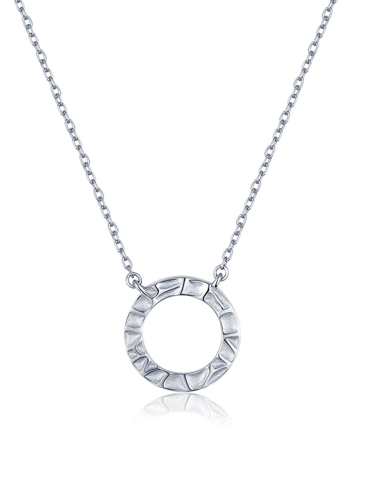 Circle necklace in sterling silver