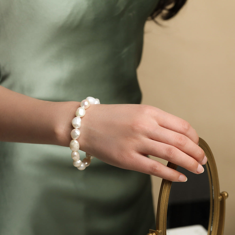 Fashion Vintage White Baroque Pearl Bracelet