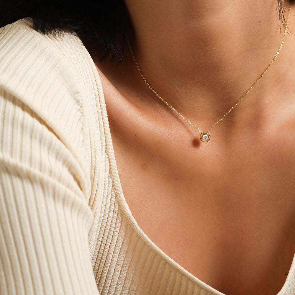 dainty simple Solitaire Necklace for women