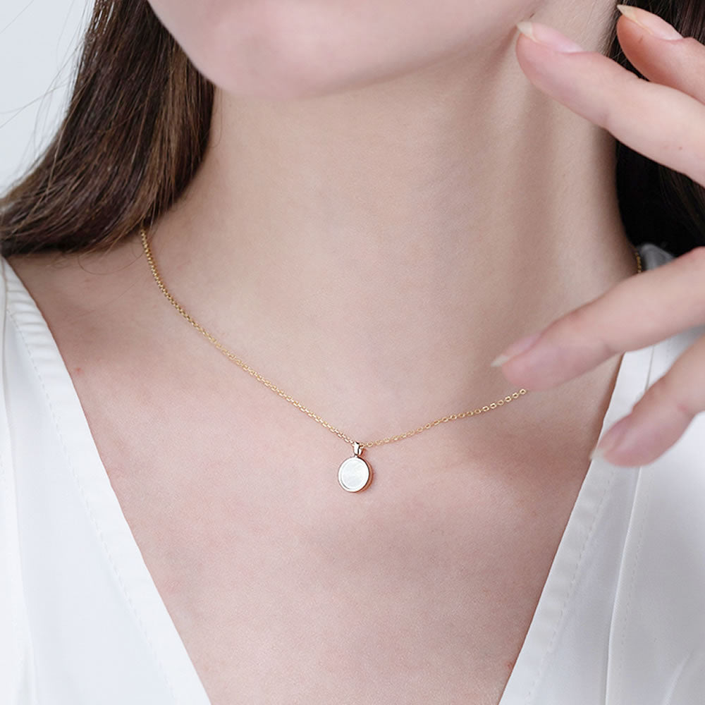 simple dainty Mother of Pearl Round Necklace for women